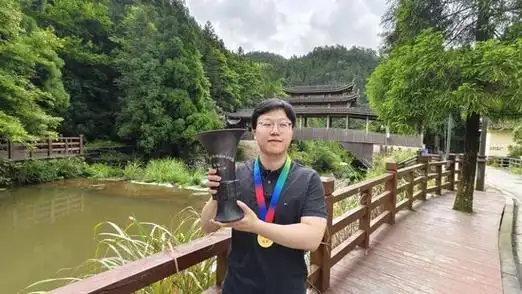 中超榜首大战现神剧本：上海海港3比2逆转山东泰山，刘子健引爆全场