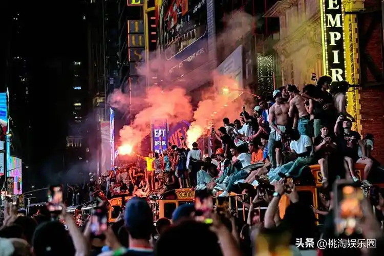 纽约狂欢引爆全球体育：数万人游行背后，多项目巨星争霸时代来袭